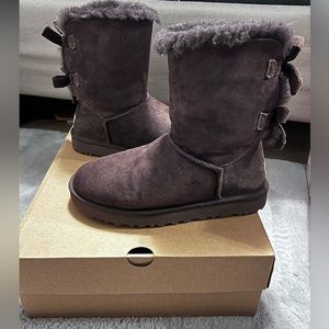 UGG Australia Chocolate Bailey Bow II corduroy mid calf Size 9